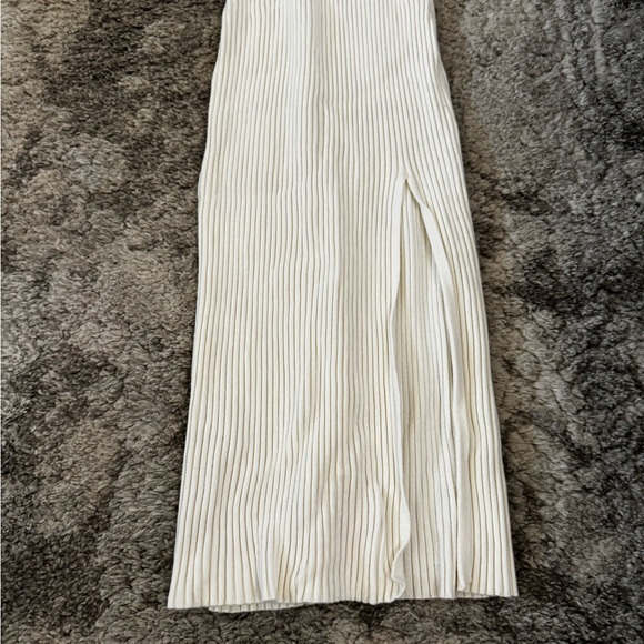 A&F Elevated Keyhole Ribbed Knit Dress - Picture 4 of 7